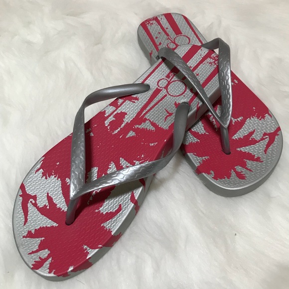 op rubber flip flops